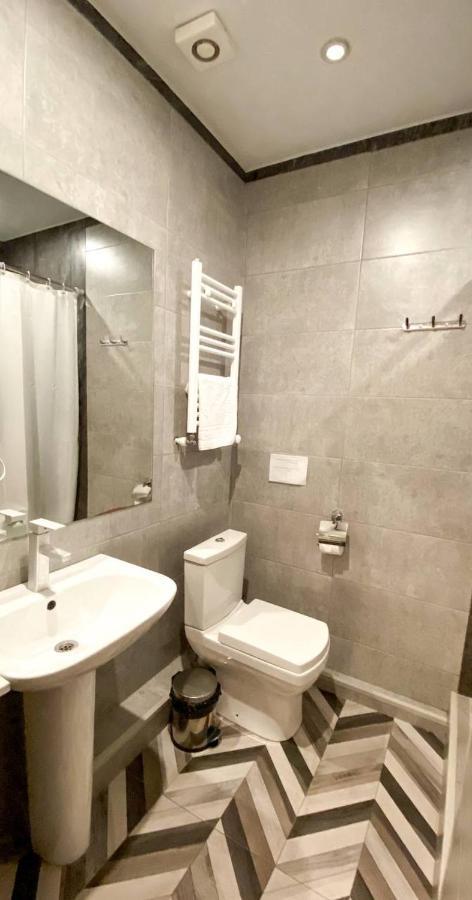 4 Rooms Tbilissi Extérieur photo