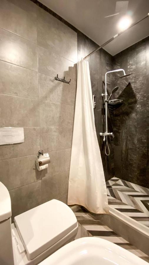 4 Rooms Tbilissi Extérieur photo