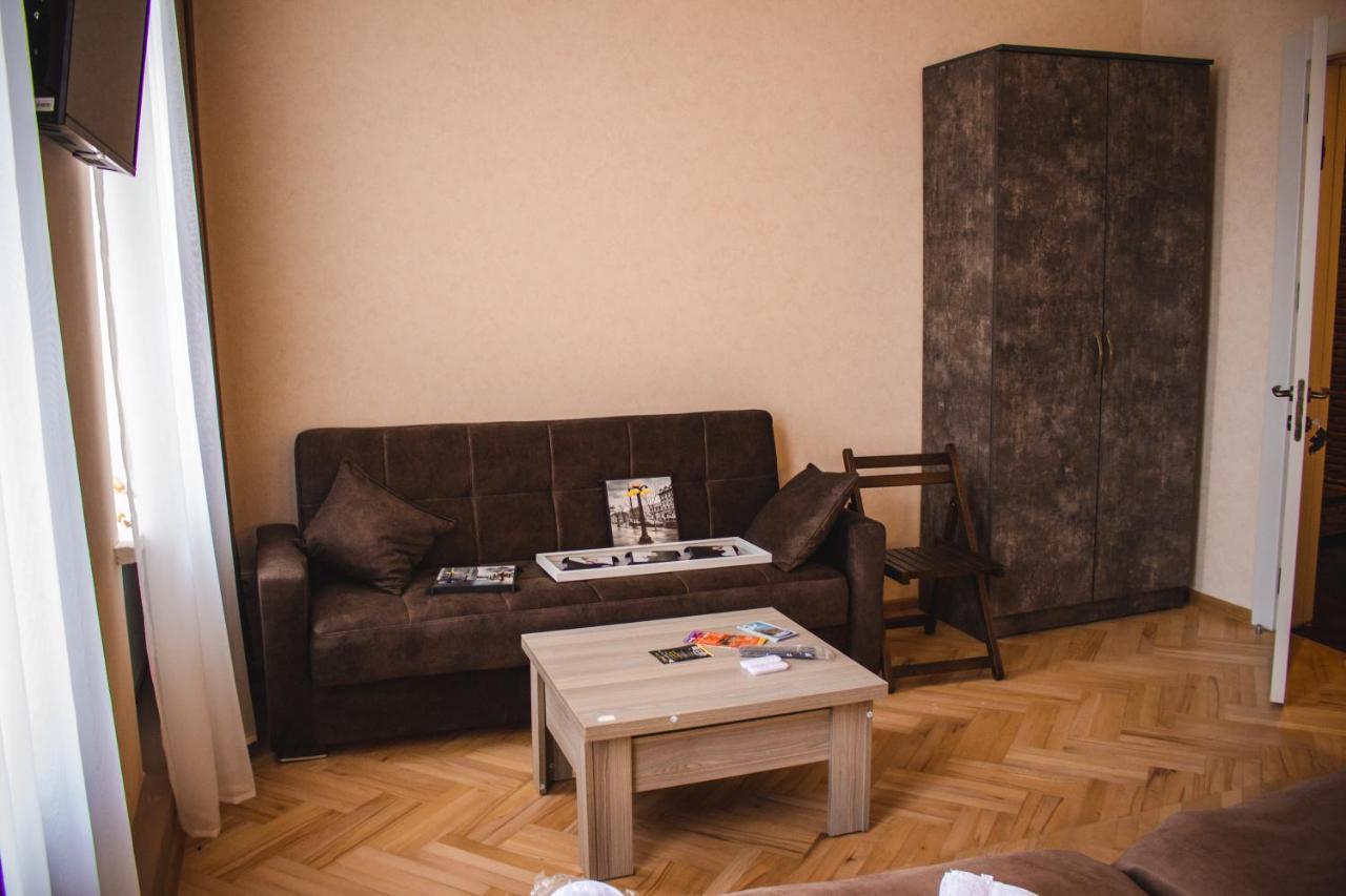 4 Rooms Tbilissi Extérieur photo